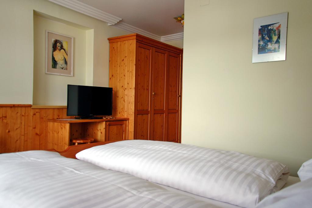 Hotel Tauplitzerhof Pokoj fotografie